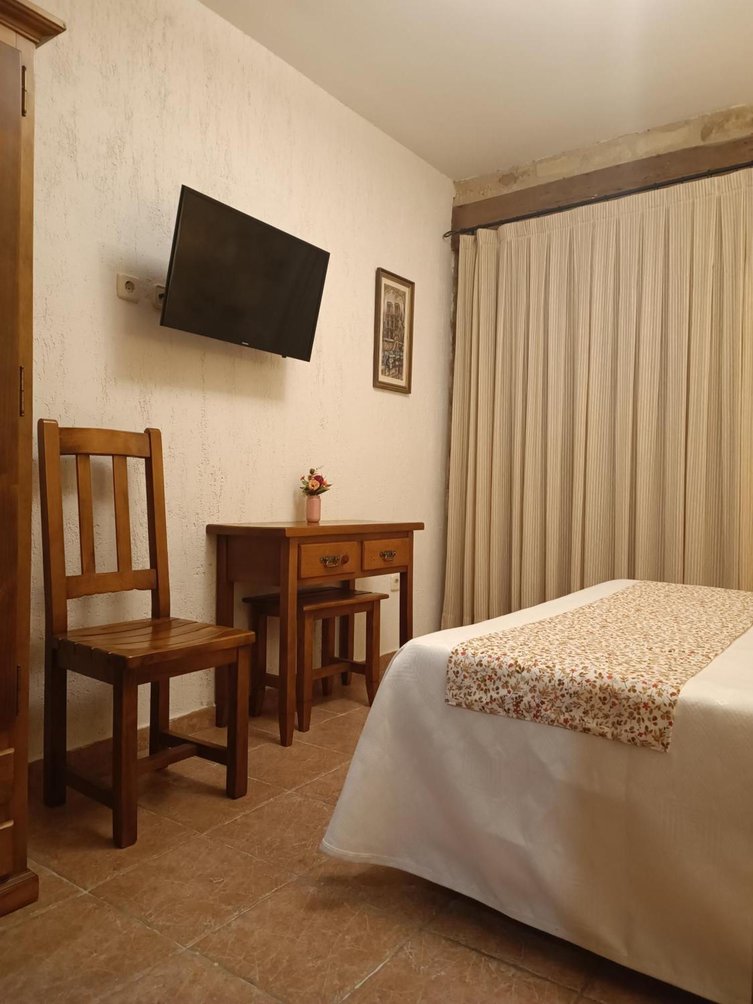 Decerca Hotel